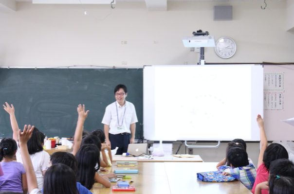 学校教育でバリアフリー授業 アイデアを考えてグッズを作ってみよう Welsearch ウェルサーチ 福祉の専門家や当事者たちが発信する福祉情報サイト